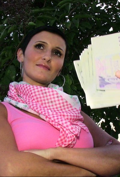 PublicAgent – E020 – Gabby – This Brunette Will Suck A Dick Dry For A Fake TV Show